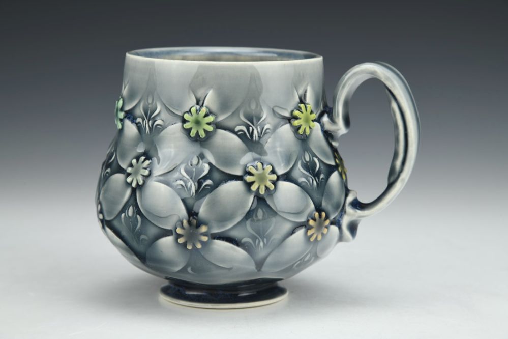 Black Daisy Cup - Blue to Green Gradient