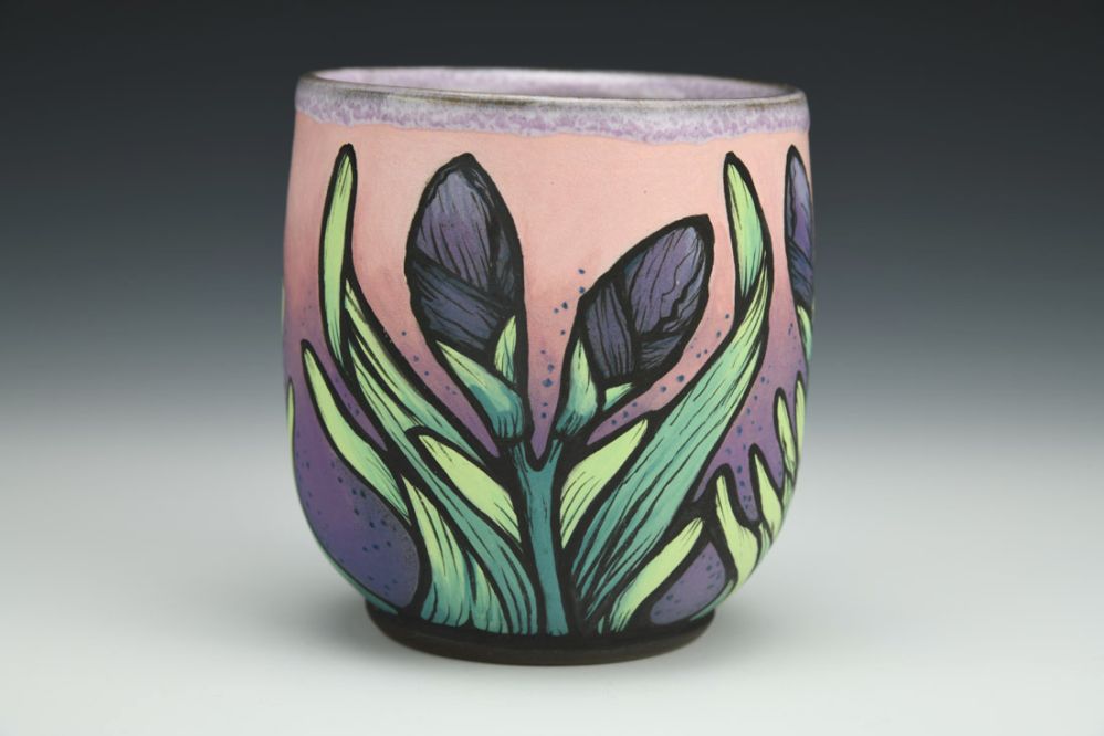 Sipper With Iris Buds