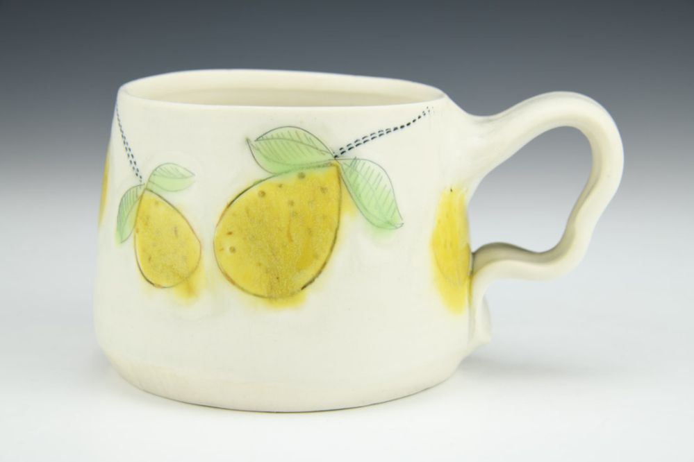 Low Lemon Mug with Wavy Handle