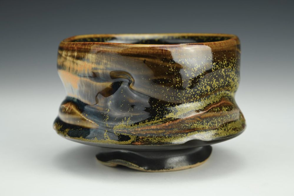 Wide Gold Dusted Teabowl