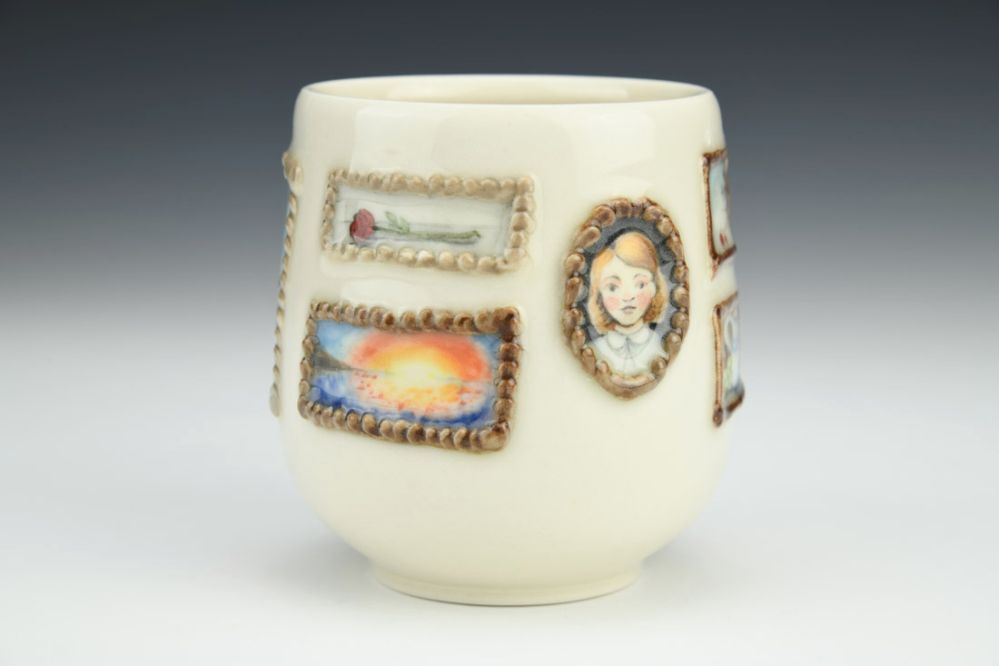 Gallery Wall Sipper