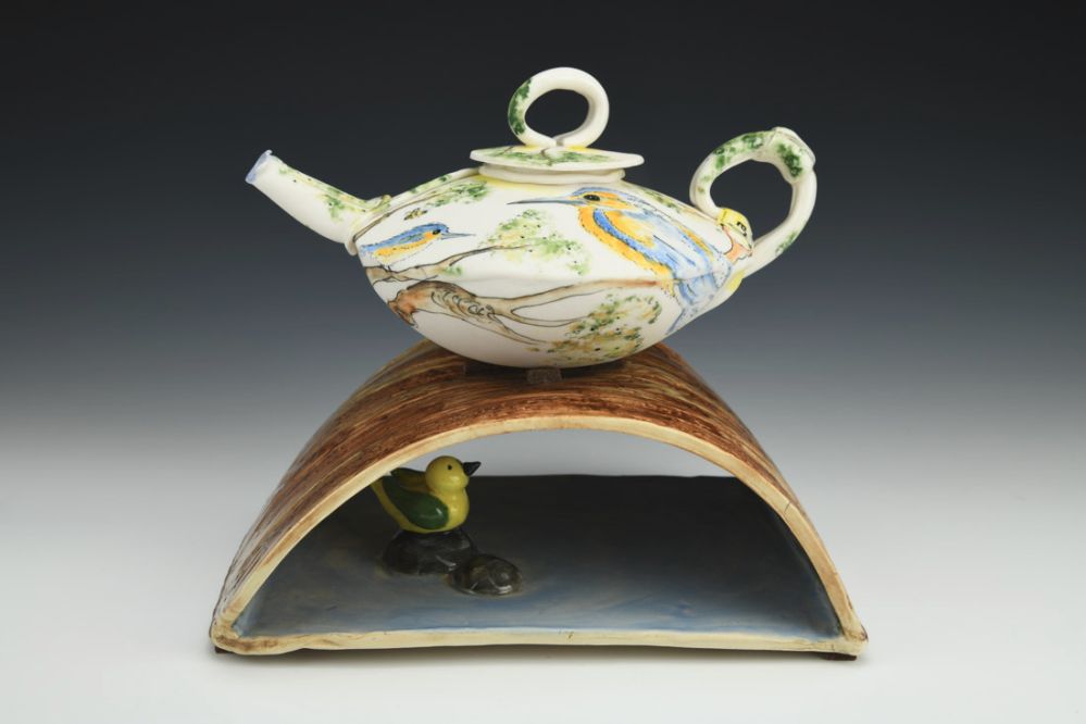 Flying Lesson - Teapot with Stand