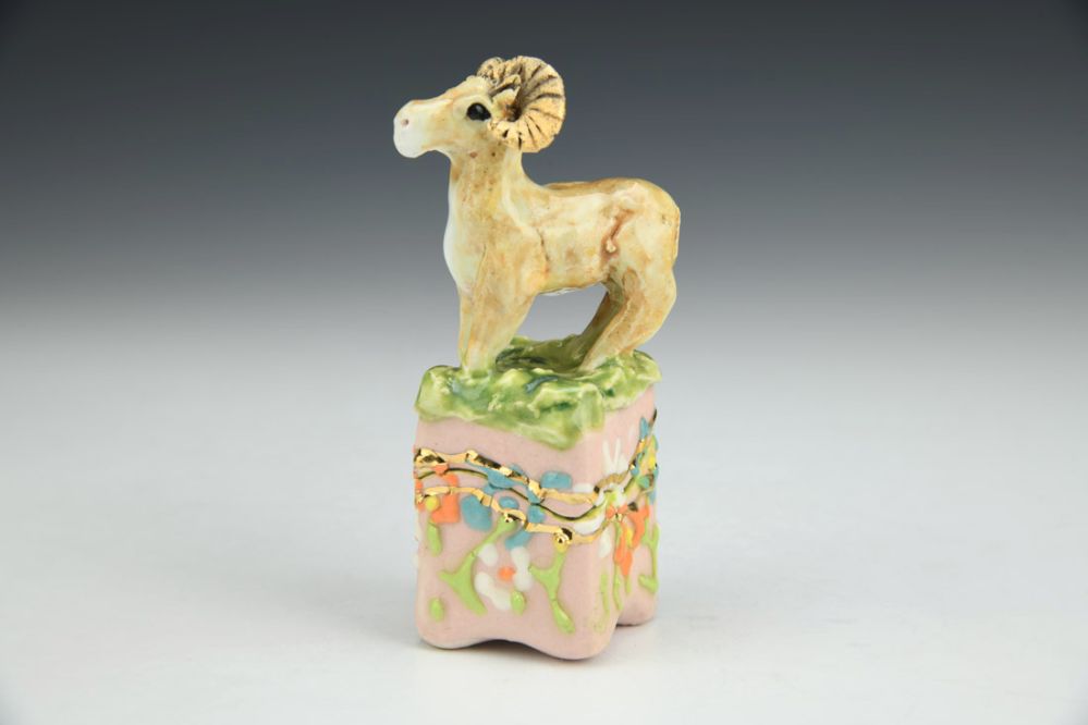 Petit Four Box: Stands Ground