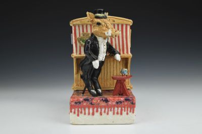 A Night at the Opera: Signore Facocero Escapes to the Club Room