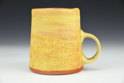 Mug with Floral Pattern in Deep Yellow