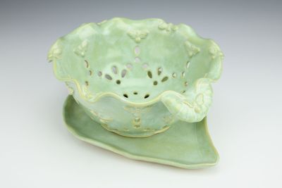Floral Bee Berry Bowl with Garden Leaf Saucer