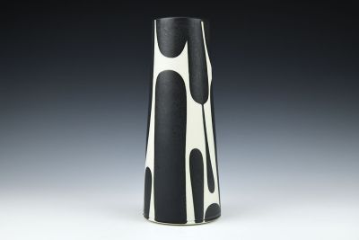B/W Vase